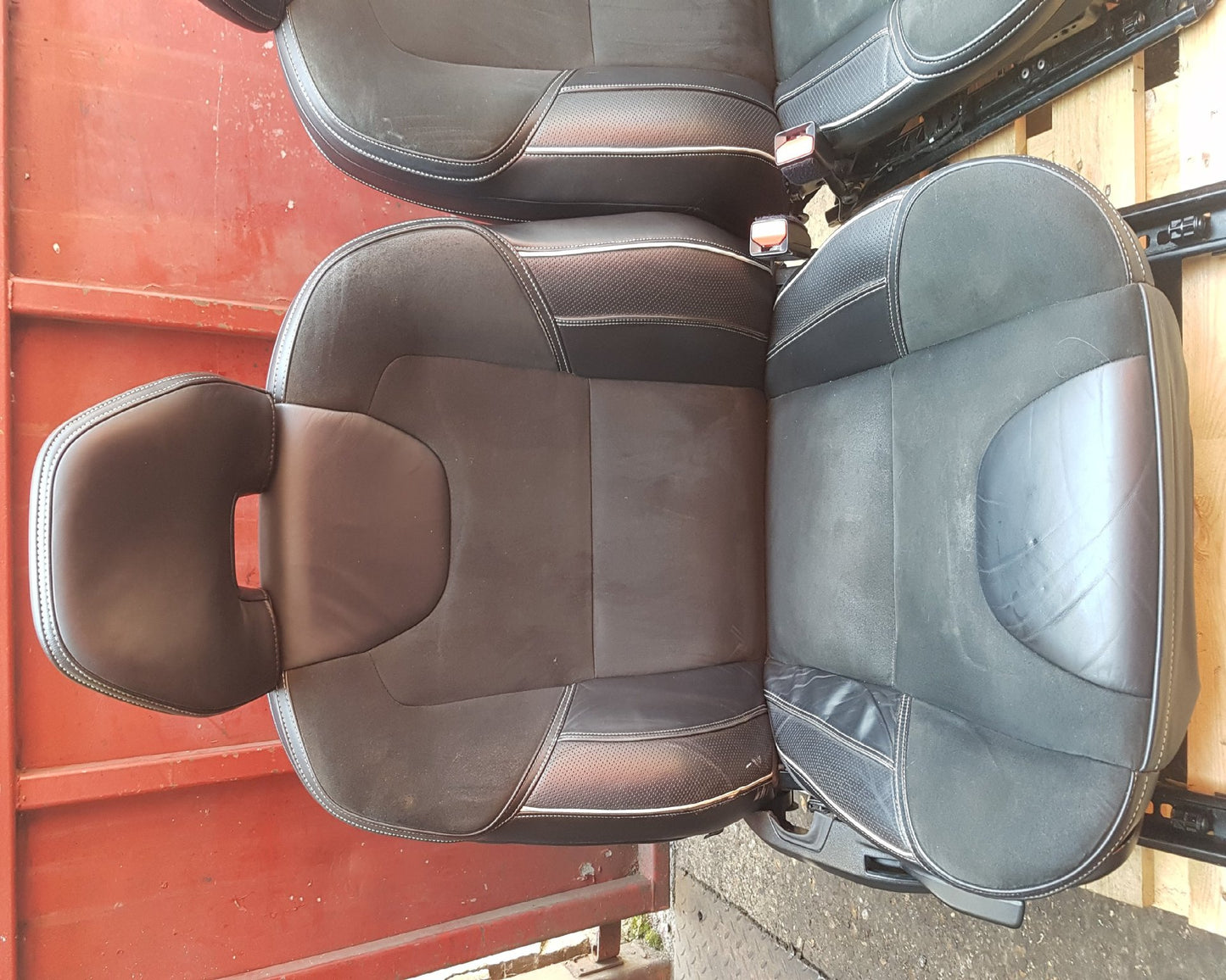 2012 - 2016 Volvo V40  Hatchback Interior