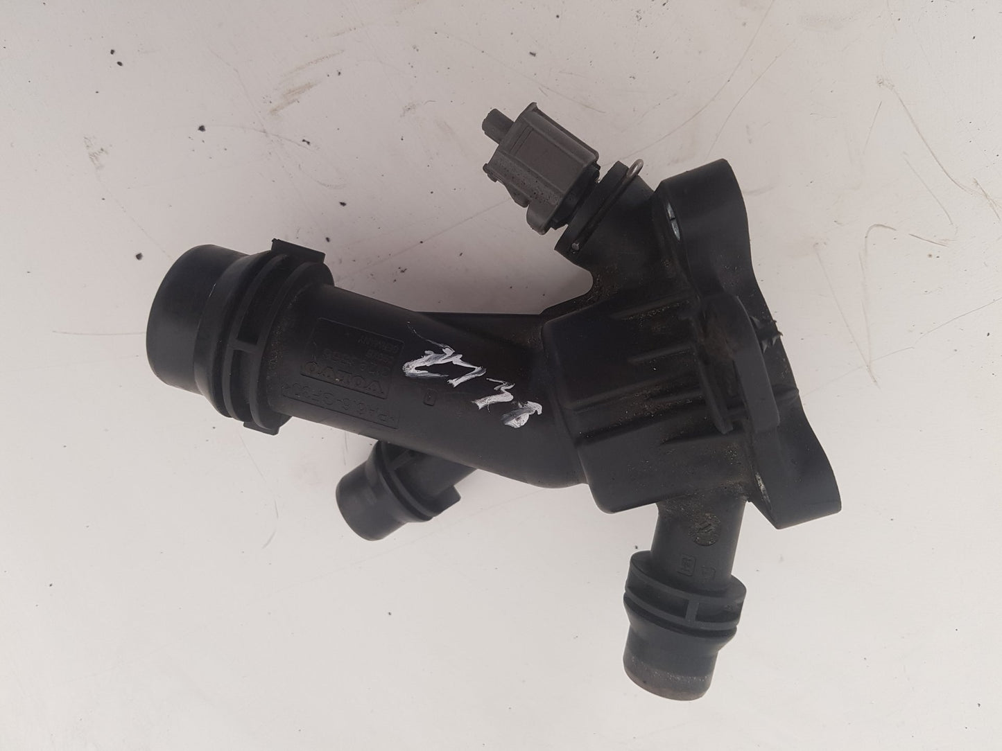 2009 - 2013 Volvo V60  Estate THERMOSTAT HOUSING/TEMP SENSOR 31293556