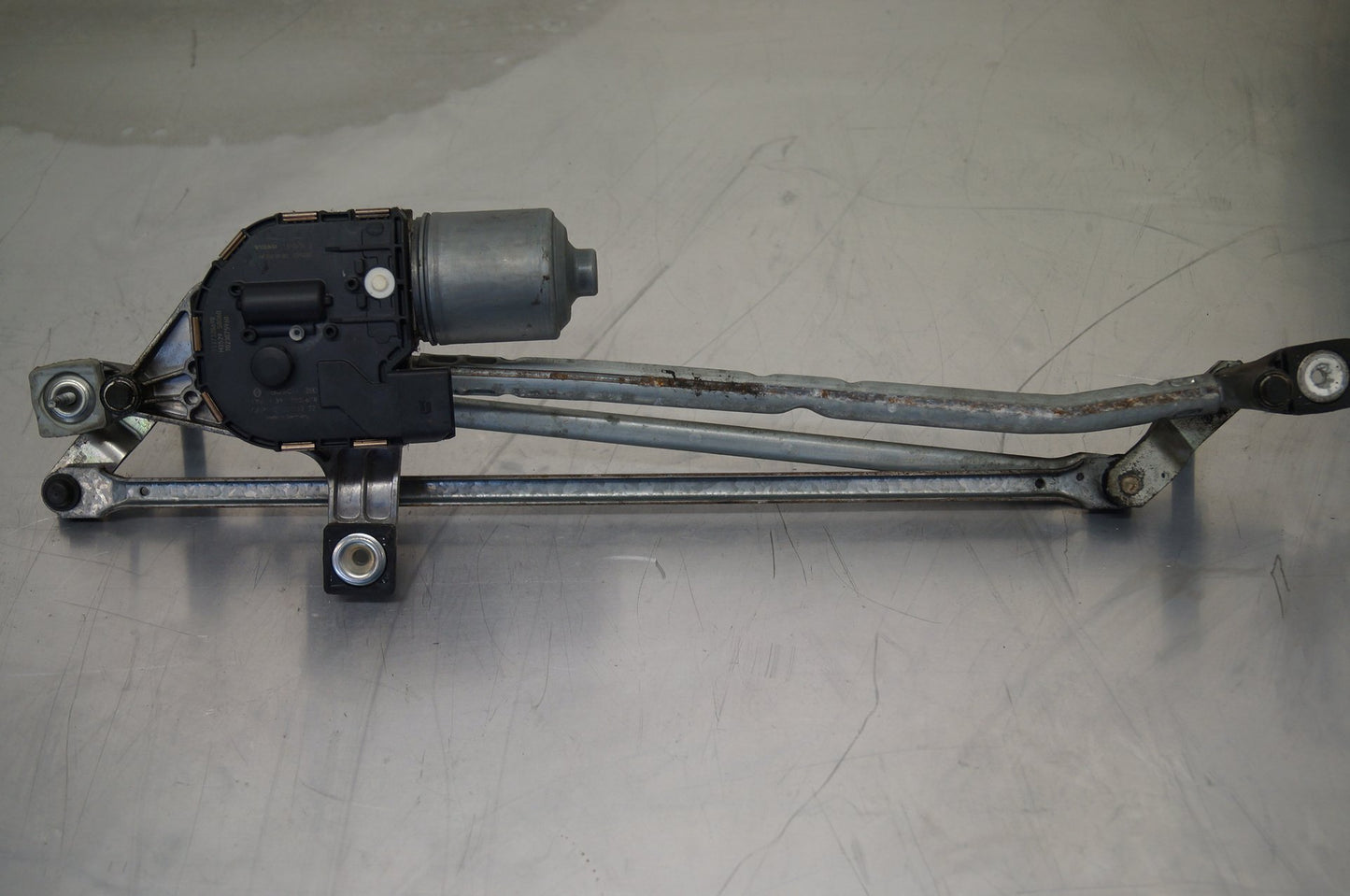 2008 - 2015 Volvo XC60   WIPER MOTOR (FRONT) & LINKAGE 3397020953