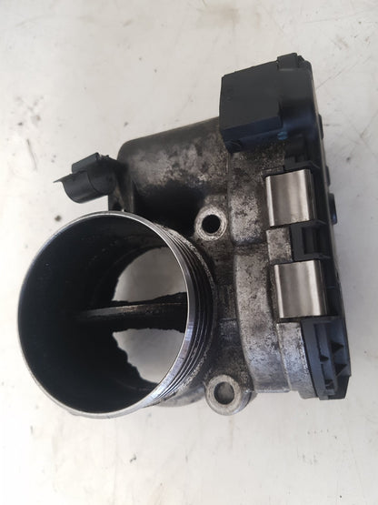 2002 - 2006 Volvo XC90  Estate Throttle Body 8692720
