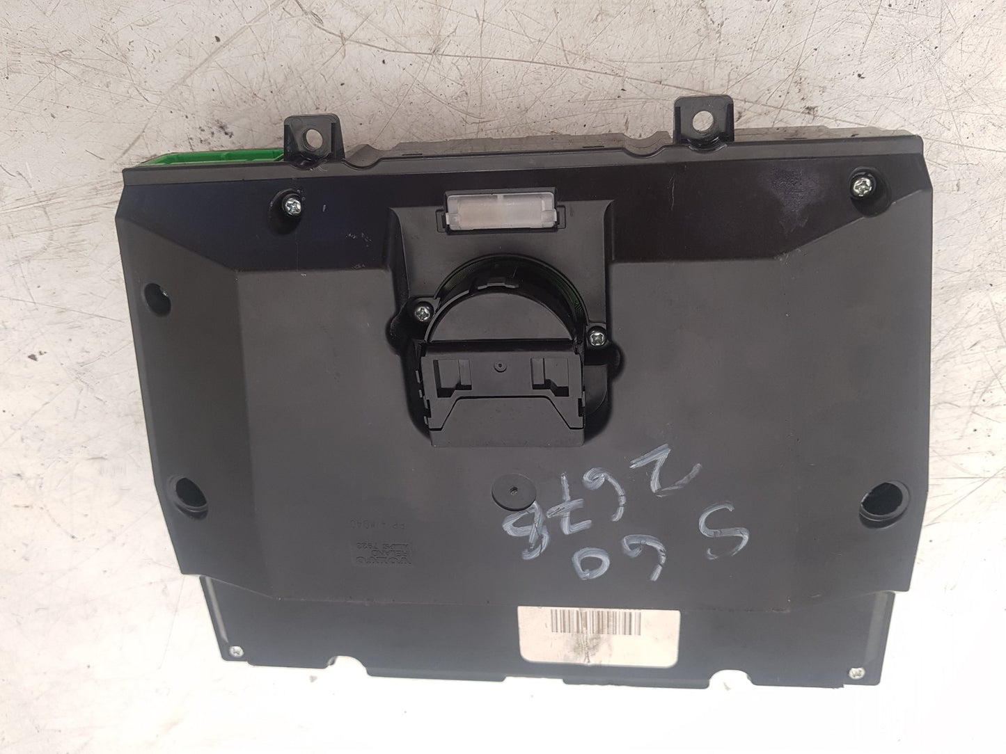 2015 Volvo S60  Saloon HEATER & RADIO CONTROL PANNEL 31398587