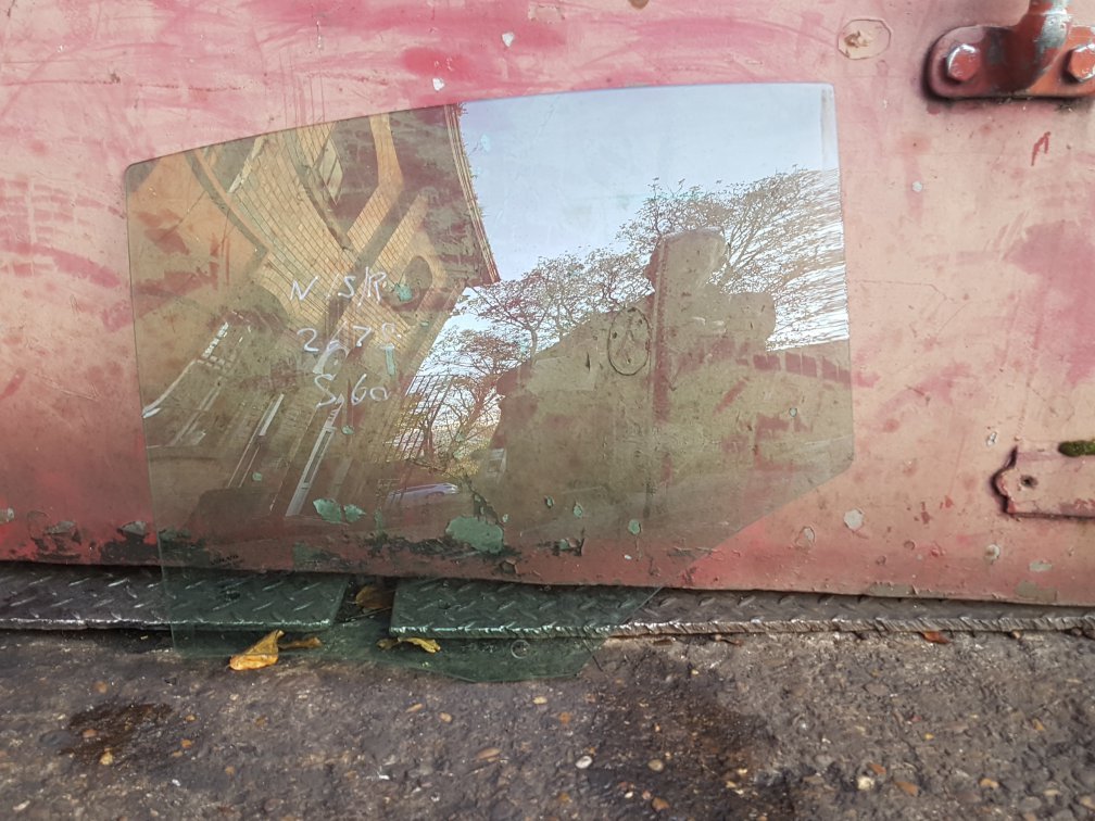 2015 Volvo S60  Saloon Left Rear Door Window 31385418