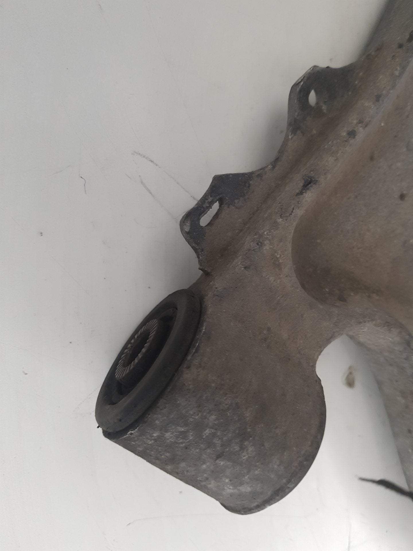 2010 - 2012 Saab 9-5  Saloon Right Front Lower Control Arm
