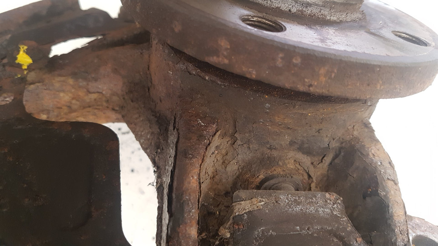 2012 Volvo S80  Saloon Left Front Hub Assembly 31201285