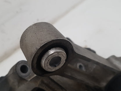 2010 - 2015 Volvo V70  Estate Right Engine Mount 30671245