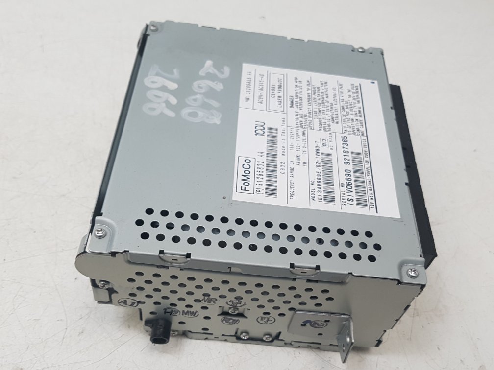 2007 - 2010 Volvo V70  Estate CD Player 31285832AA