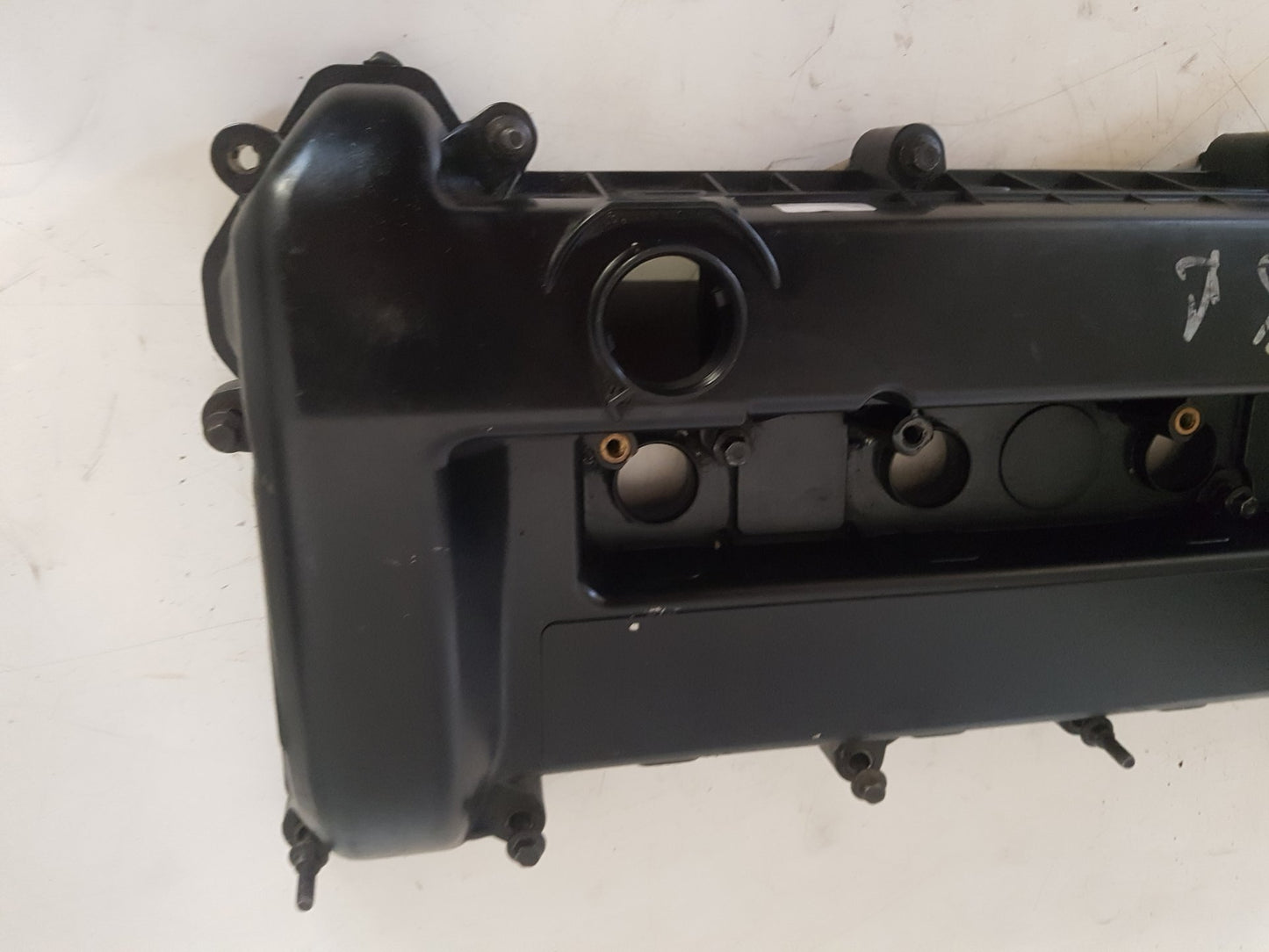 2005 Volvo V50  Estate ROCKER VALVE COVER 4M5G6K272 HC
