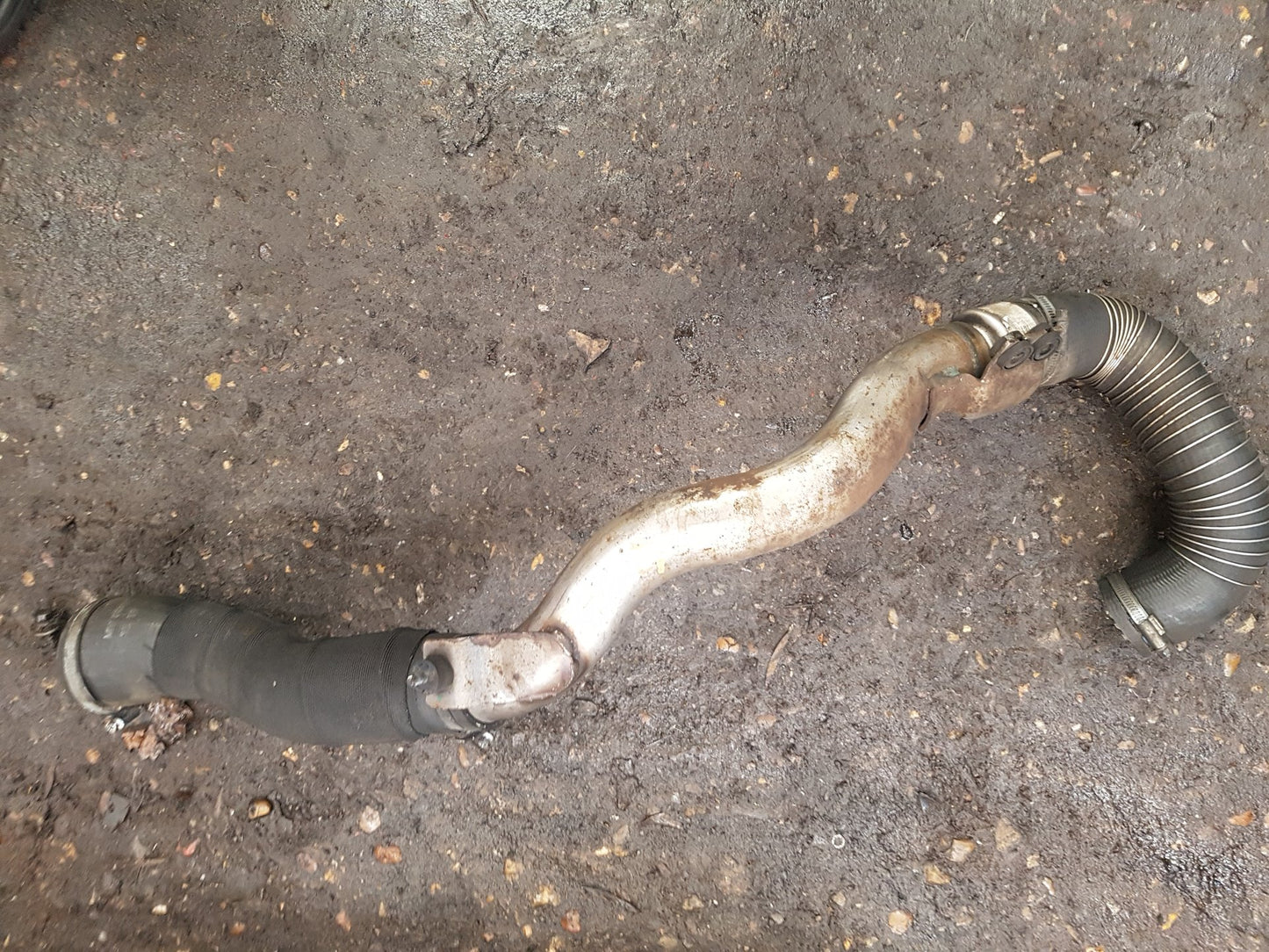 2010 - 2017 Volvo XC60  Estate INTERCOOLER PIPE / BOOST HOSE