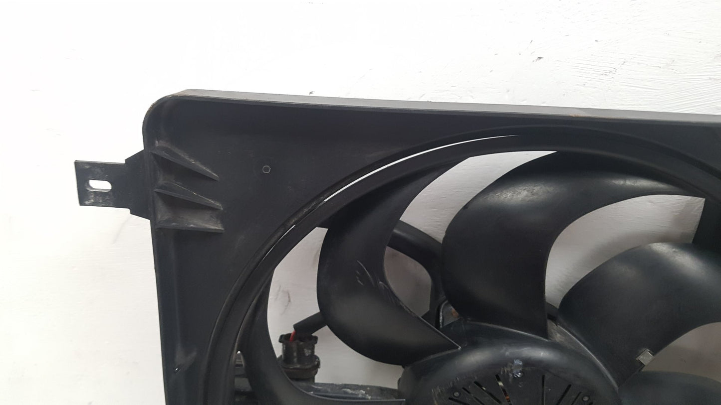 2012 - 2016 Volvo V40 Cross Country  Hatchback RADIATOR FAN & COWLING (A/C CAR) 31368431