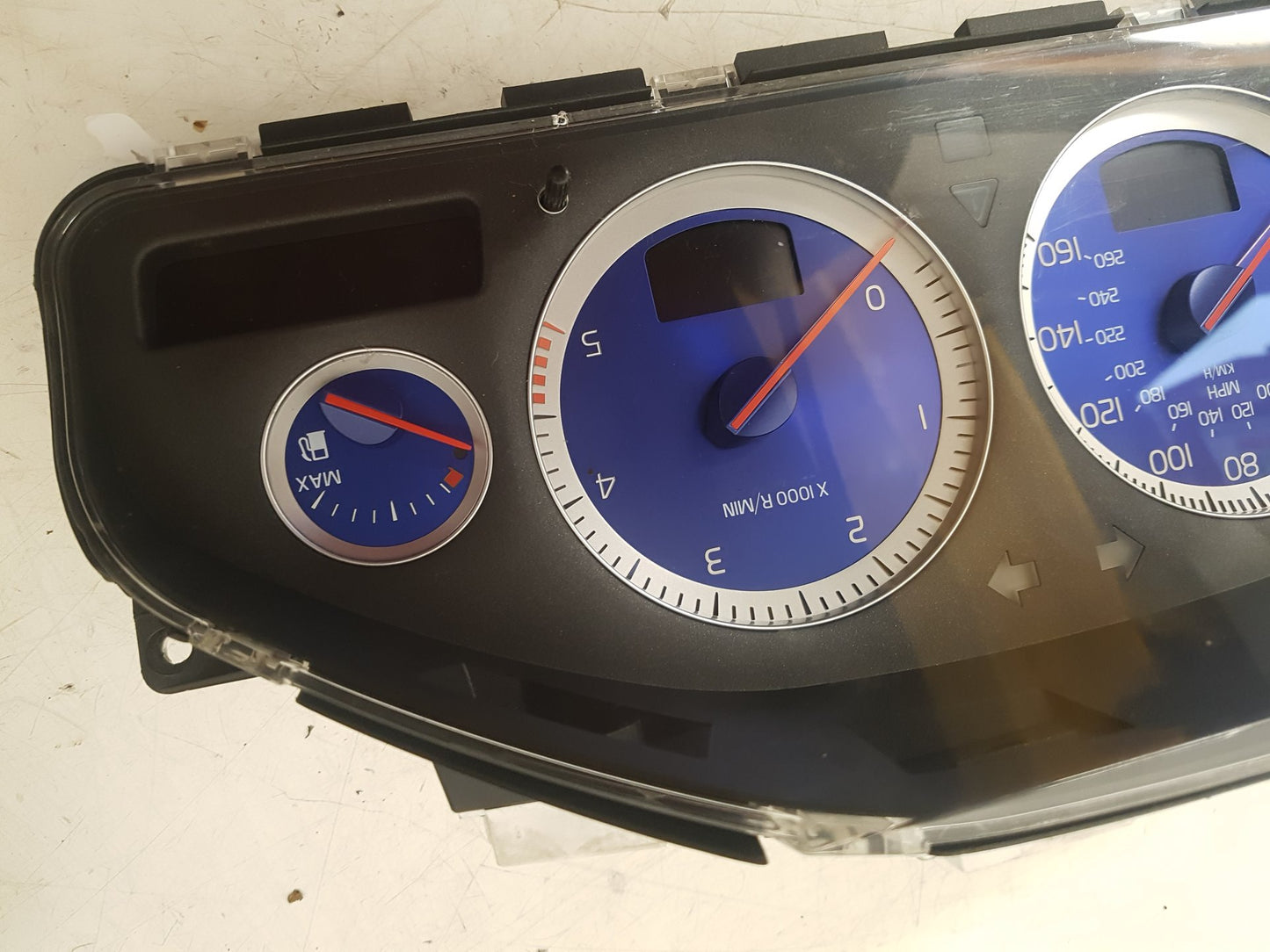 2003 - 2014 Volvo XC90 I 275 Estate Instrument Cluster 31327436