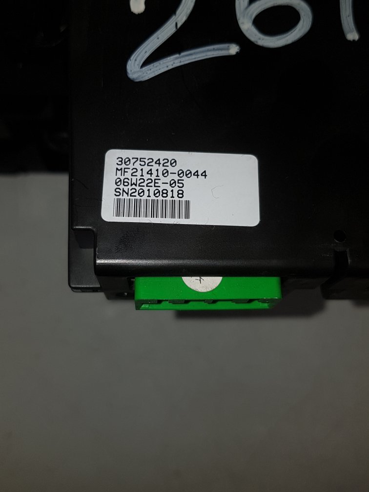 2005 - 2010 Volvo XC90  Estate Radio Controls 30732460