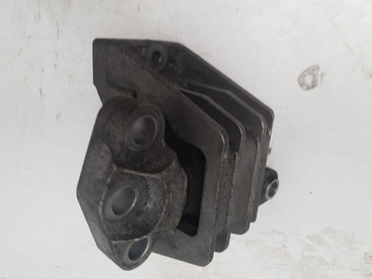 2007 - 2015 Saab 9-3  Estate Engine Mount V0539