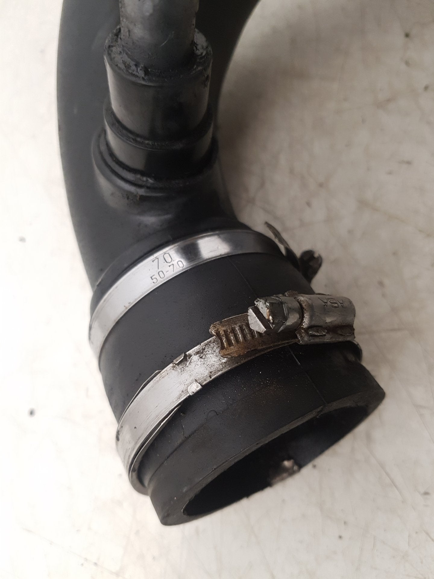 2015 - 2020 Volvo V40  Hatchback INTAKE PIPE 30714480