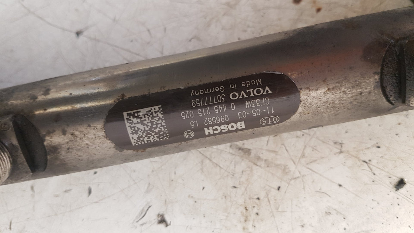 2006 - 2013 Volvo C70 II 542 Convertible Injection Rail 0445215025