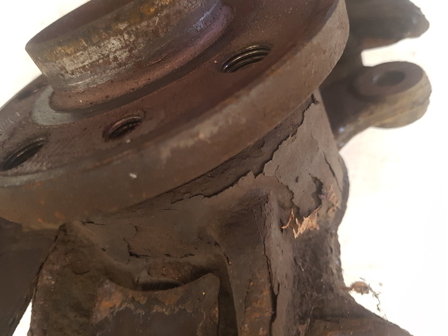 2012 Volvo S60  Saloon Left Front Hub Assembly 6C91-3K171-A