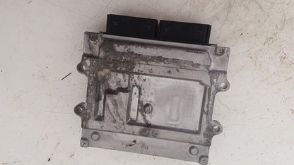 2015 - 2019 Volvo V40 Cross Country  Hatchback Engine ECU 32213773