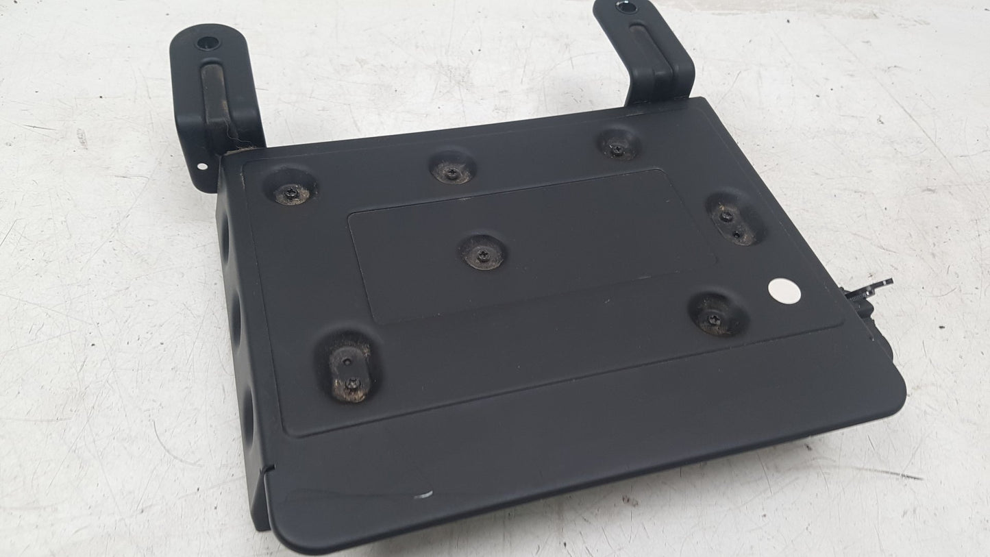 2010 - 2014 Volvo XC60  Estate Amplifier 30659596