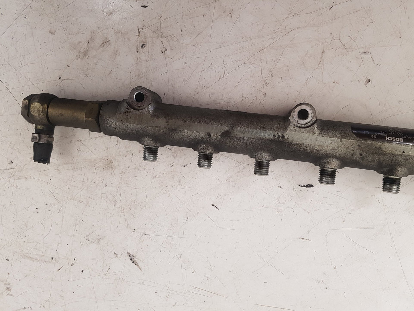 2001 - 2008 Volvo V70  Estate Injection Rail 8658252