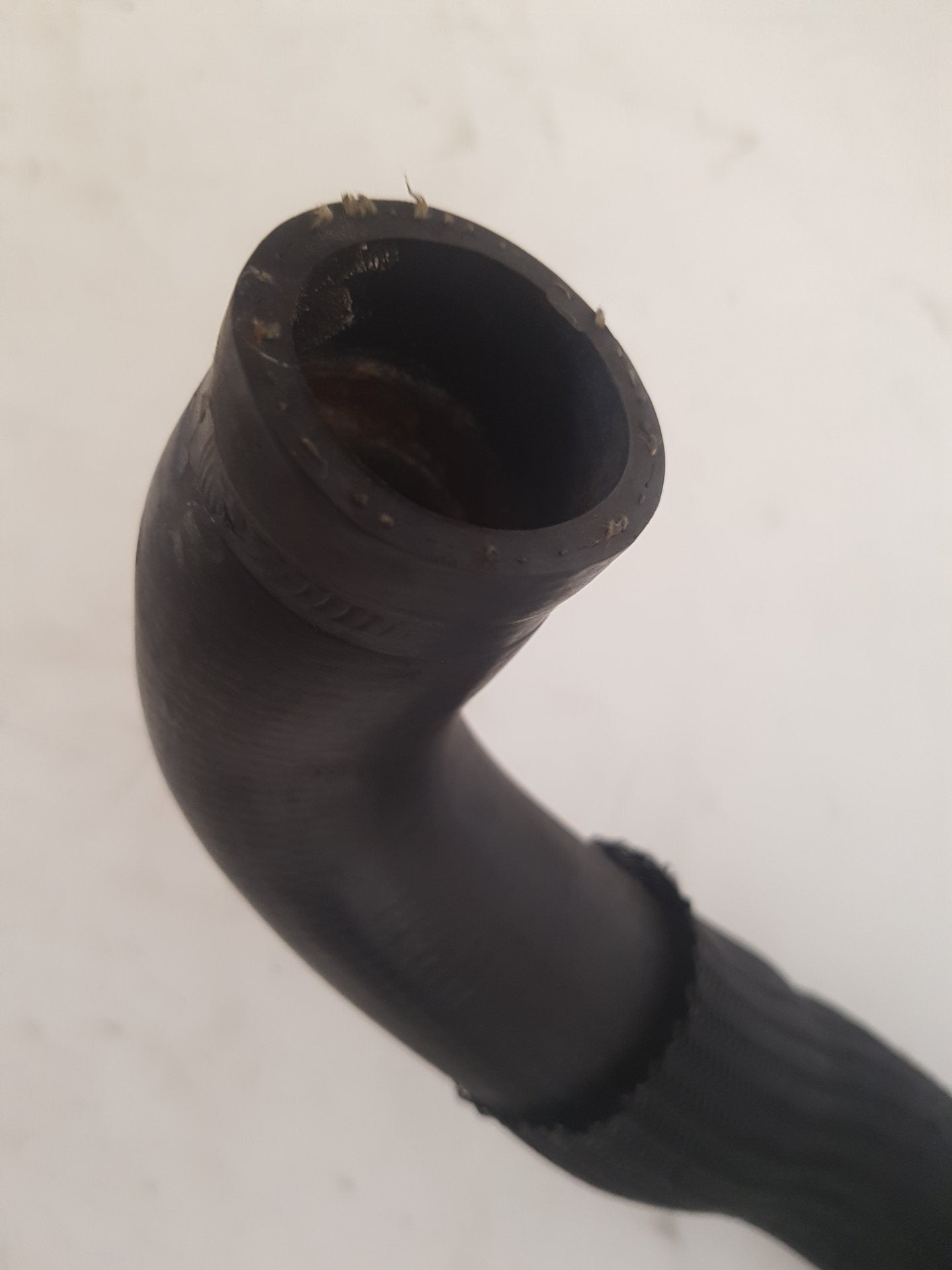 2001 - 2010 Volvo S60  Saloon INTERCOOLER HOSE 08671395