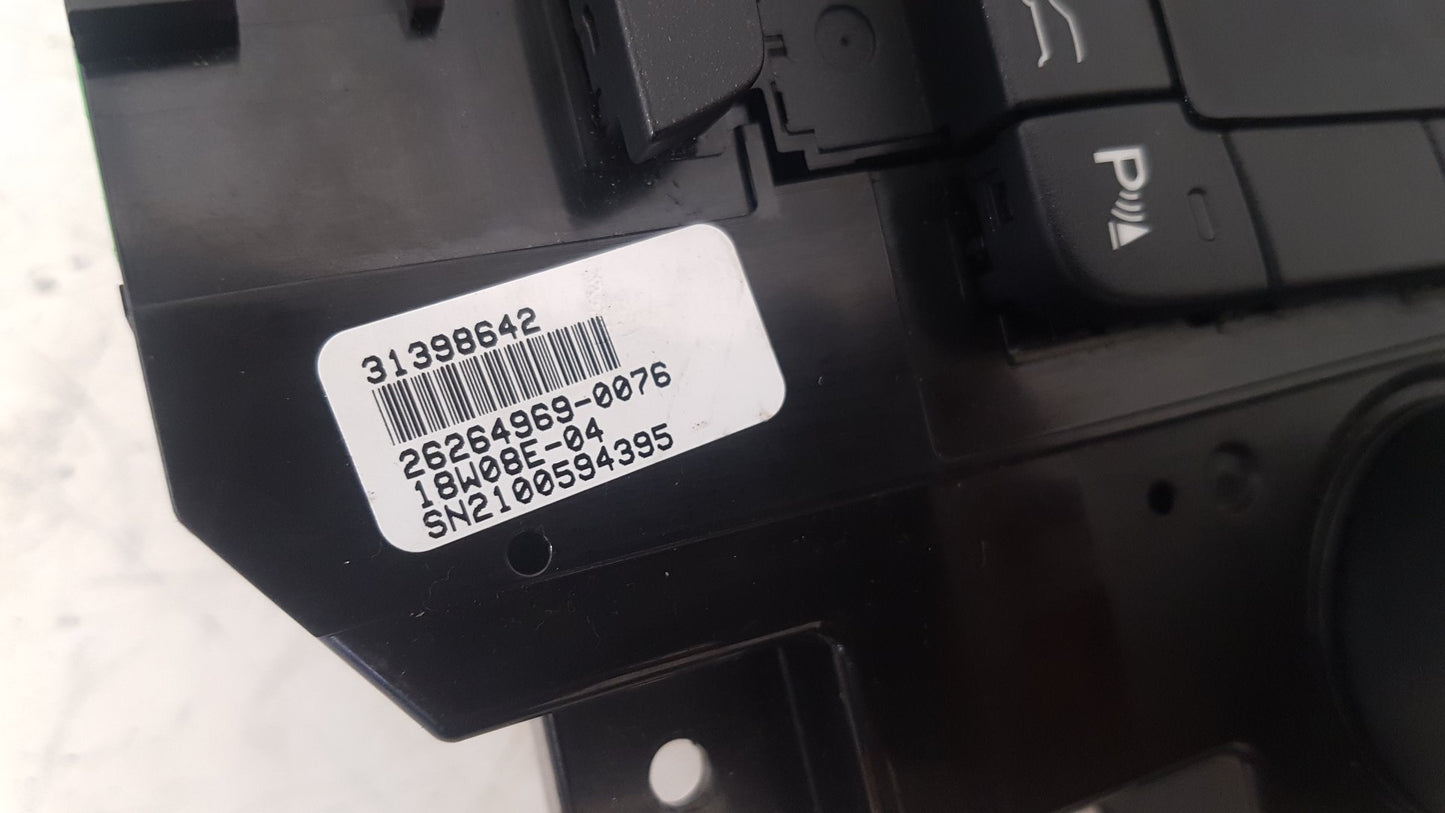 2014 - 2018 Volvo V40  Hatchback HEATER & RADIO CONTROL PANNEL *