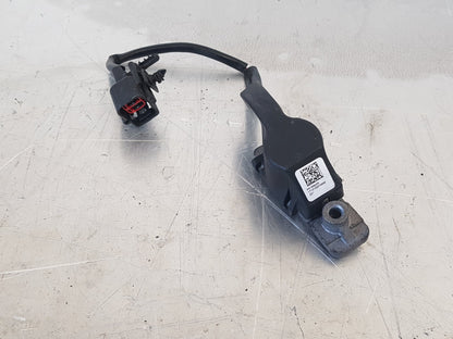 2012 - 2019 Volvo V40  Hatchback BONNET HINGE RELEASER 31305432