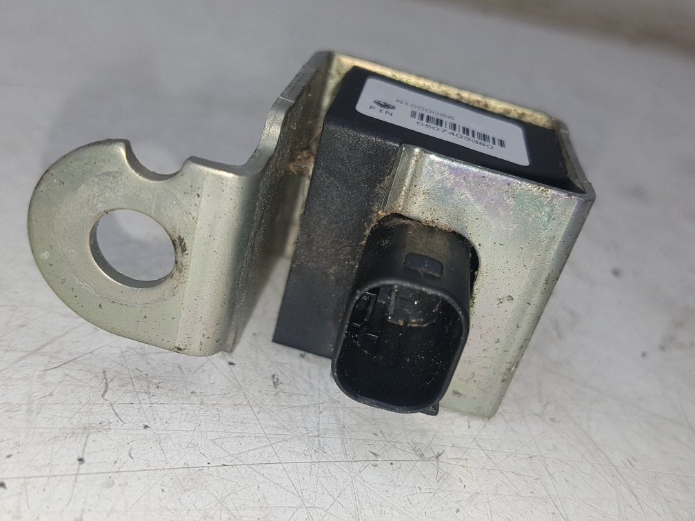2004 - 2007 Volvo XC70  Estate ACCELEROMETER 30795432