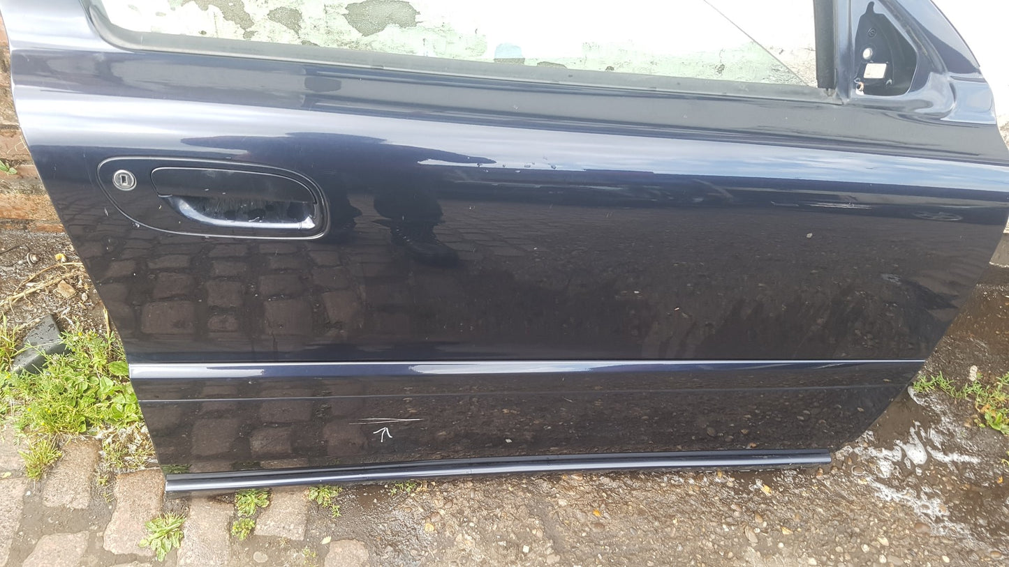 2000 - 2008 Volvo V70  Estate DOOR - COMPLETE (DRIVER SIDE FRONT) 30796487