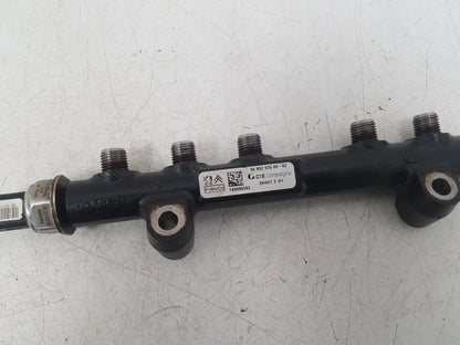 2012 - 2019 Volvo V40  Hatchback Injection Rail 968529758002
