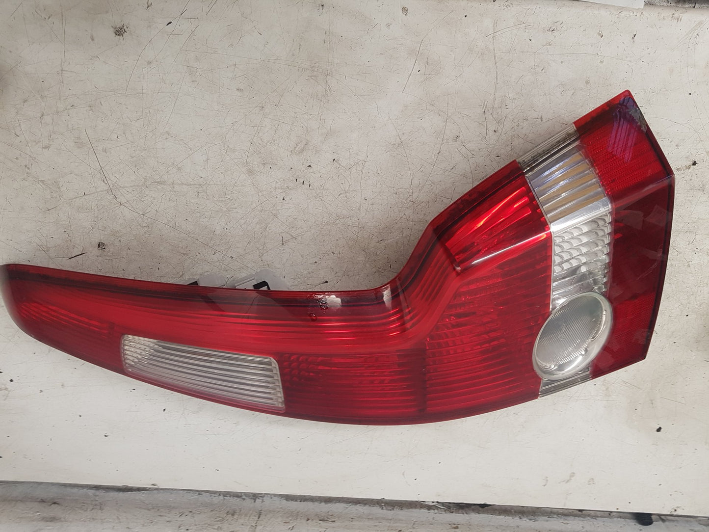 2004 - 2007 Volvo V50   Estate Right Taillight 30678751