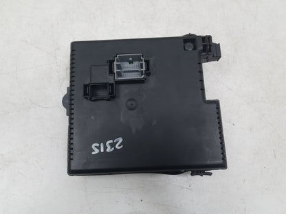 2004 - 2007 Volvo V70  Estate FUSE BOX (BODY ECU)(REAR ELECTRONIC MODULE) 8676391