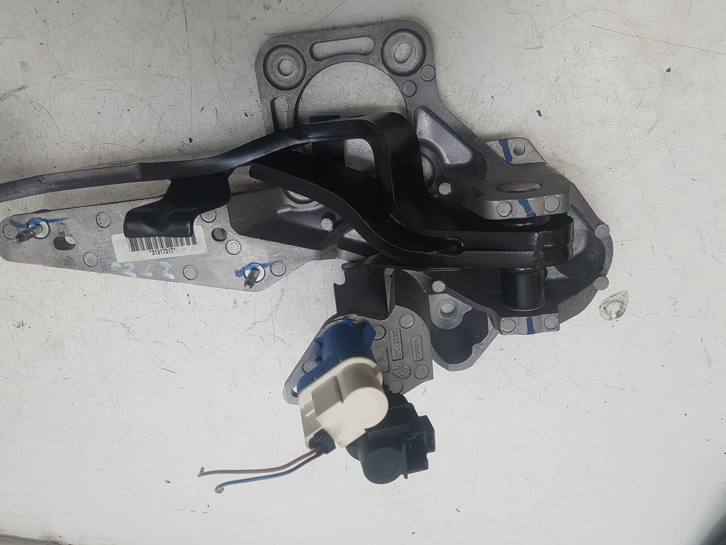 2010 - 2016 Volvo S80  Saloon Brake Pedal 31317317