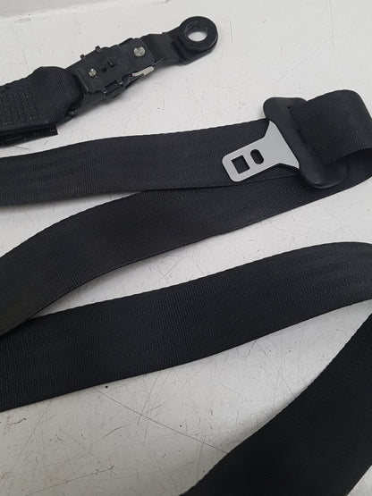 2004 - 2010 Volvo V50   Estate Left Front Seat Belt 8639693