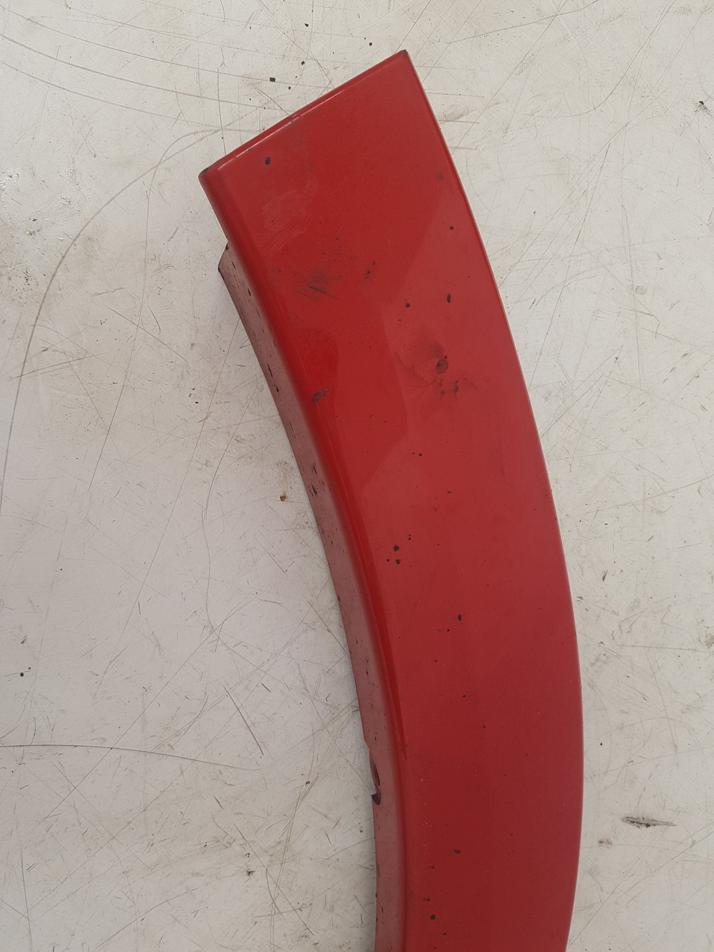 2006 - 2009 Volvo C30  Hatchback WHEEL ARCH TRIM MOULDING (DRIVERS SIDE FRONT) 30779135