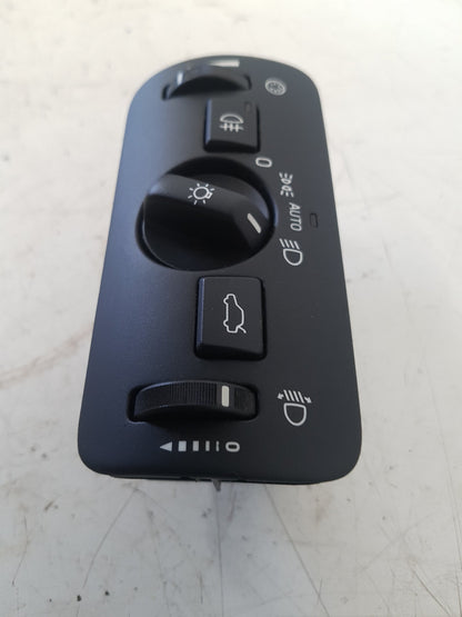 2012 - 2015 Volvo V40  Hatchback Headlight Switch 30739425