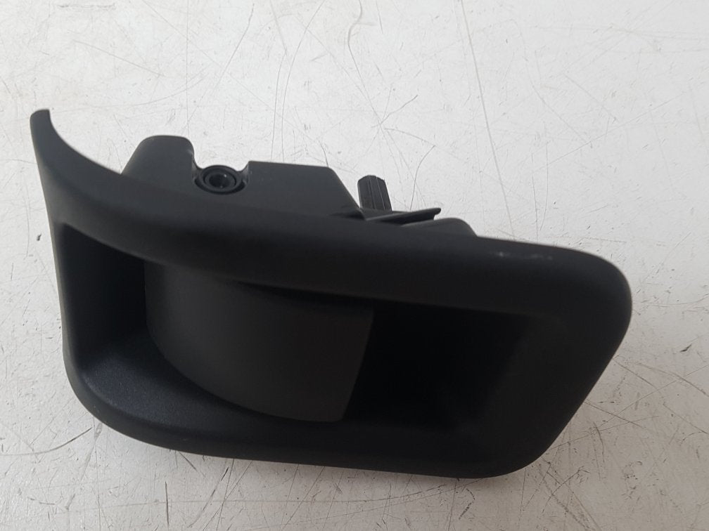 2010 - 2015 Volvo V70  Estate BONNET HINGE RELEASER 30779851