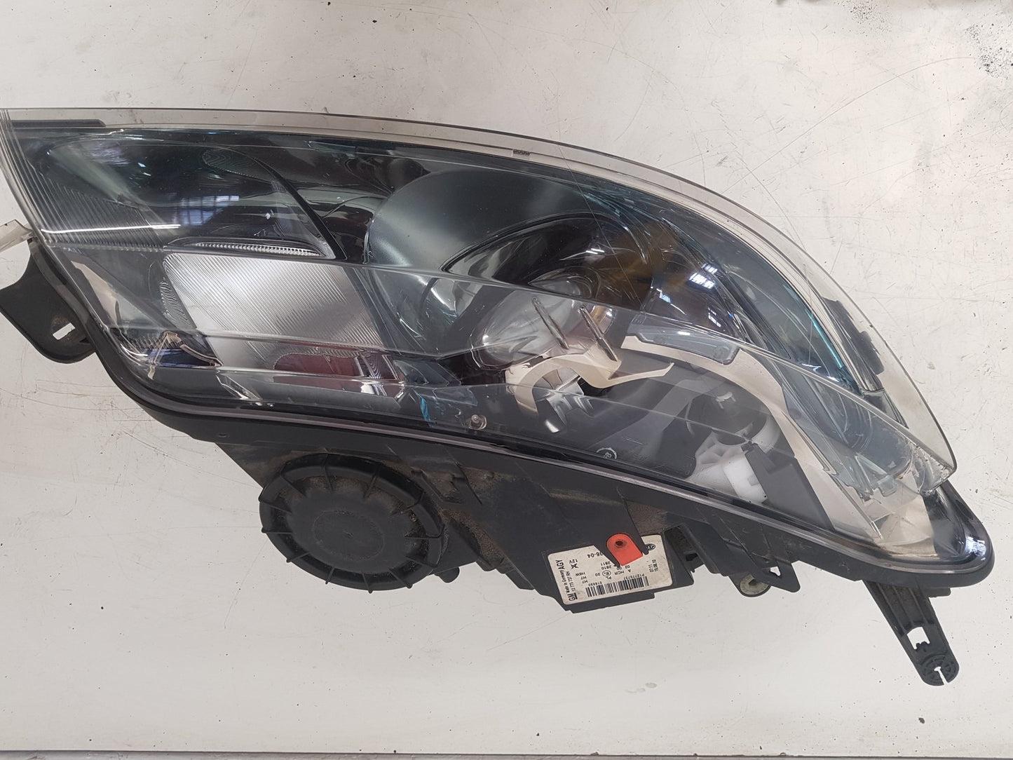 2010 - 2012 Saab 9-5  Saloon Right Headlight 12775737