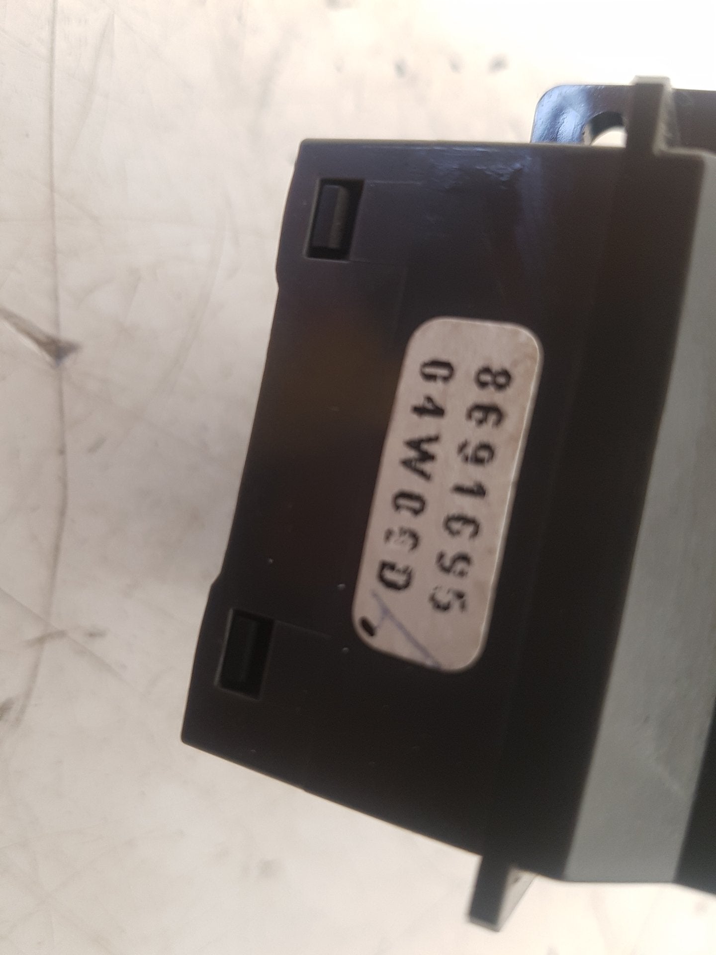 2001 - 2010 Volvo S60  Saloon Wiper Switch 8691695