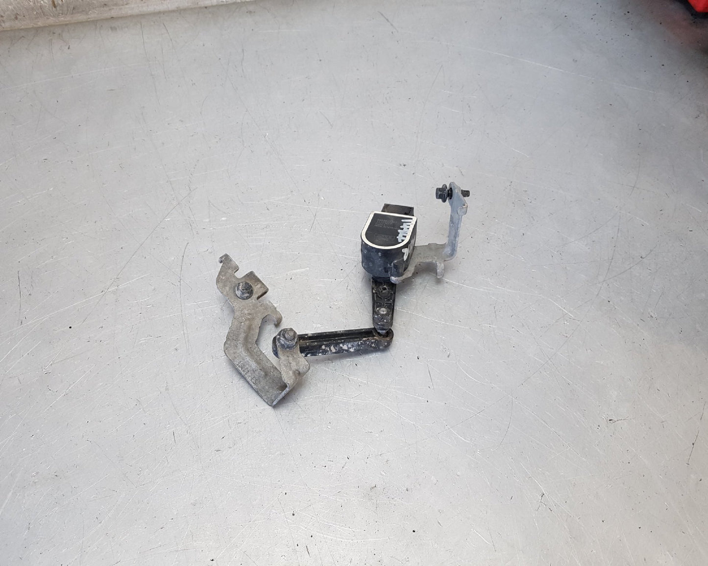 2019 - 2021 Volvo XC40 536 Estate LEVEL SENSOR 32221958