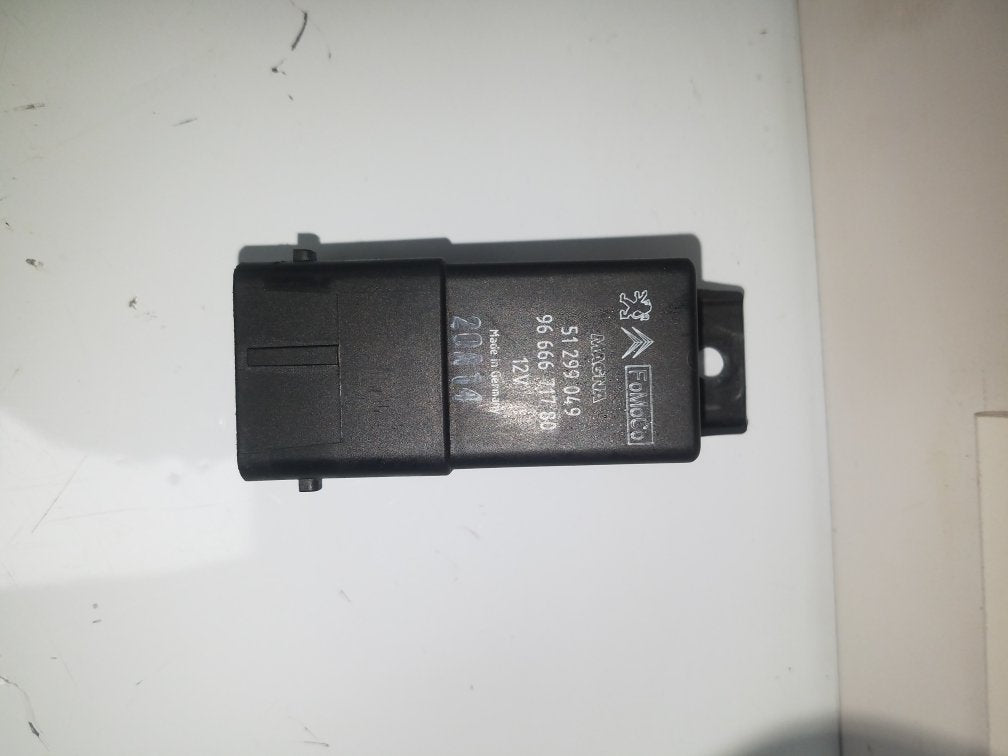 2012 - 2021 Volvo V40  Hatchback Glow Plug Relay 51299049