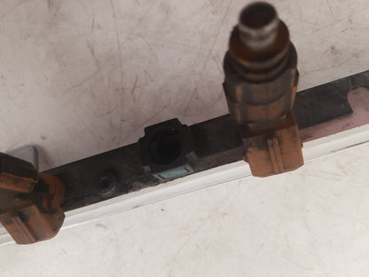2002 - 2006 Volvo XC90  Estate Injection Rail 8658593