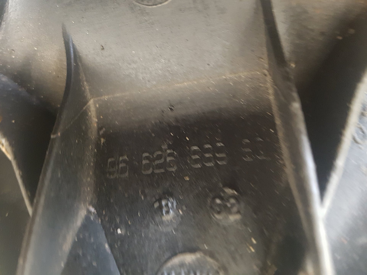 2008 - 2016 Volvo V70  Estate Intake Manifold 868892996