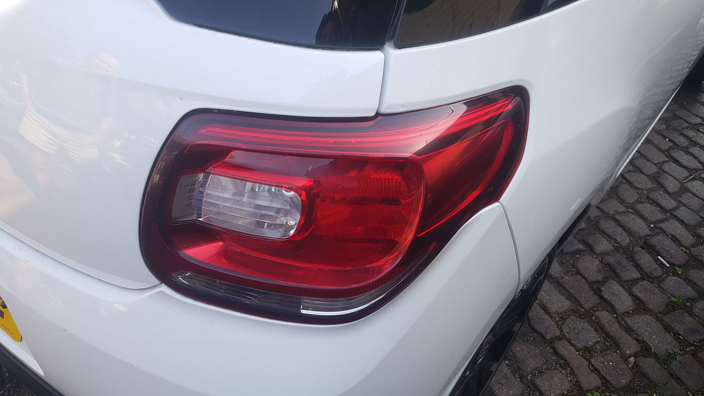2009 - 2014 Citroen DS3 A55 Hatchback Right Taillight 6351 JF