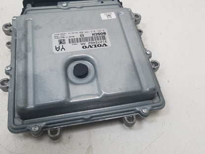 2007 - 2010 Volvo V70  Estate Engine ECU 31272462AA
