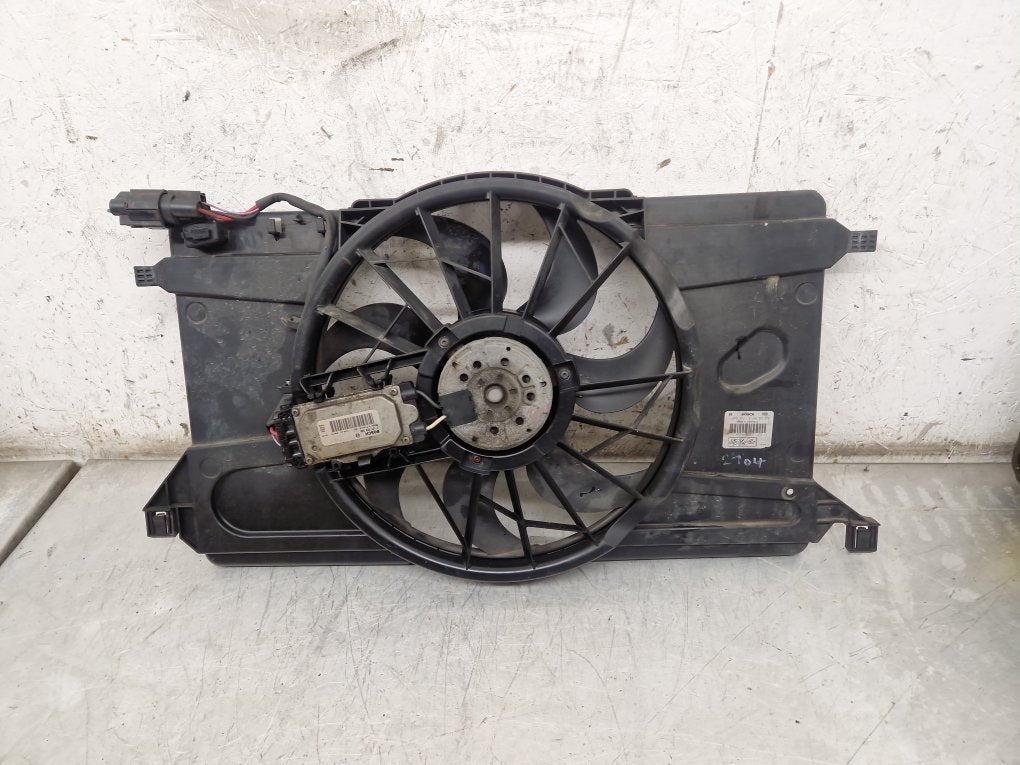 2004 - 2010 Volvo V50   Estate RADIATOR FAN & COWLING (A/C CAR) 3M5H8C607UG