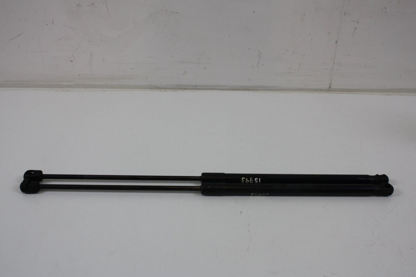 2012 - 2016 Volvo V40  Hatchback TAILGATE STRUTS (PAIR) 31395607