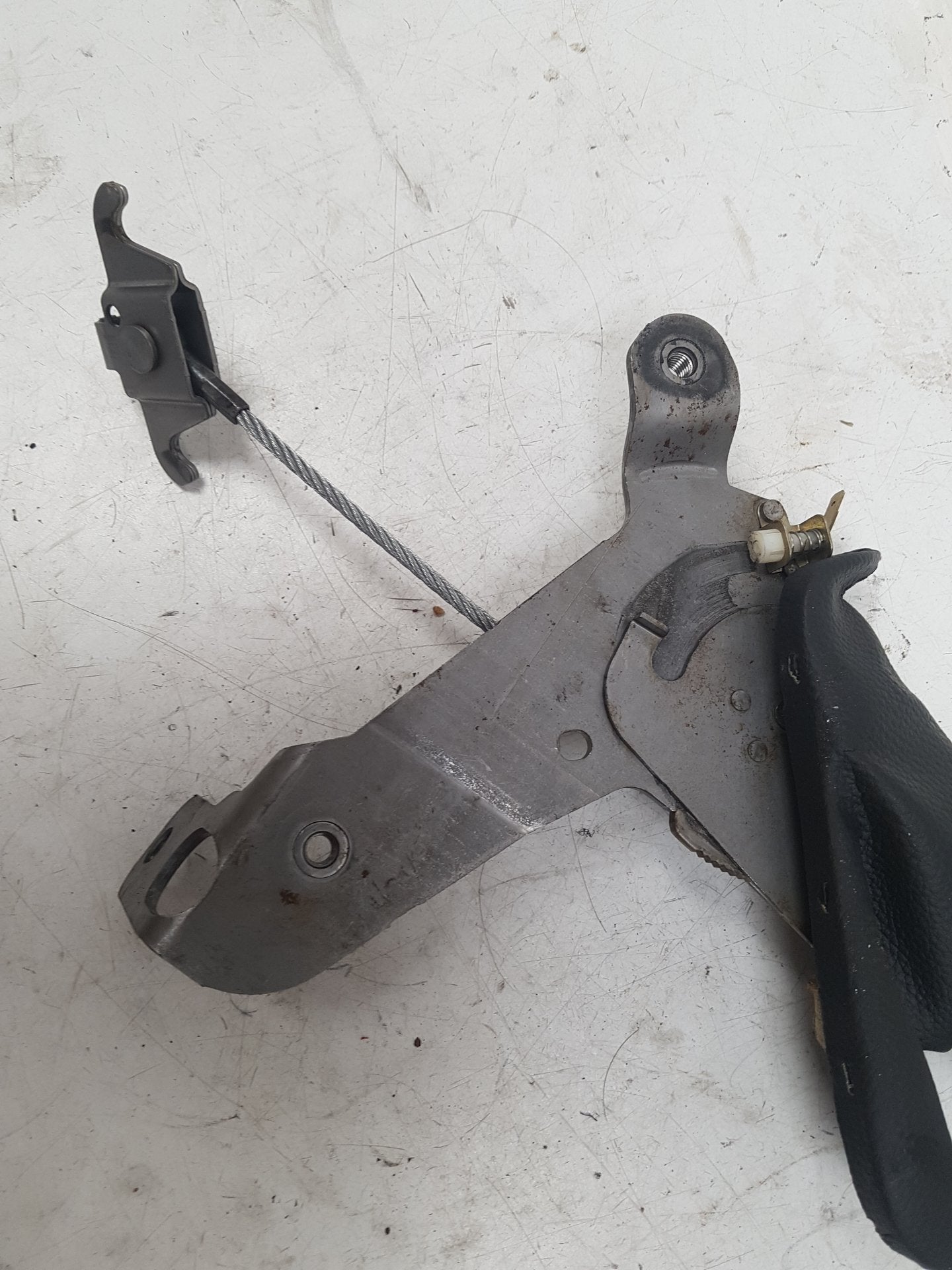 2000 - 2007 Volvo XC70  Estate Handbrake Assembly 30645665