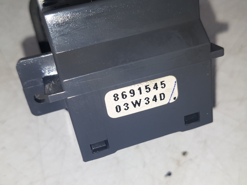 2003 - 2007 Volvo V70  Estate Wiper Switch 8691545