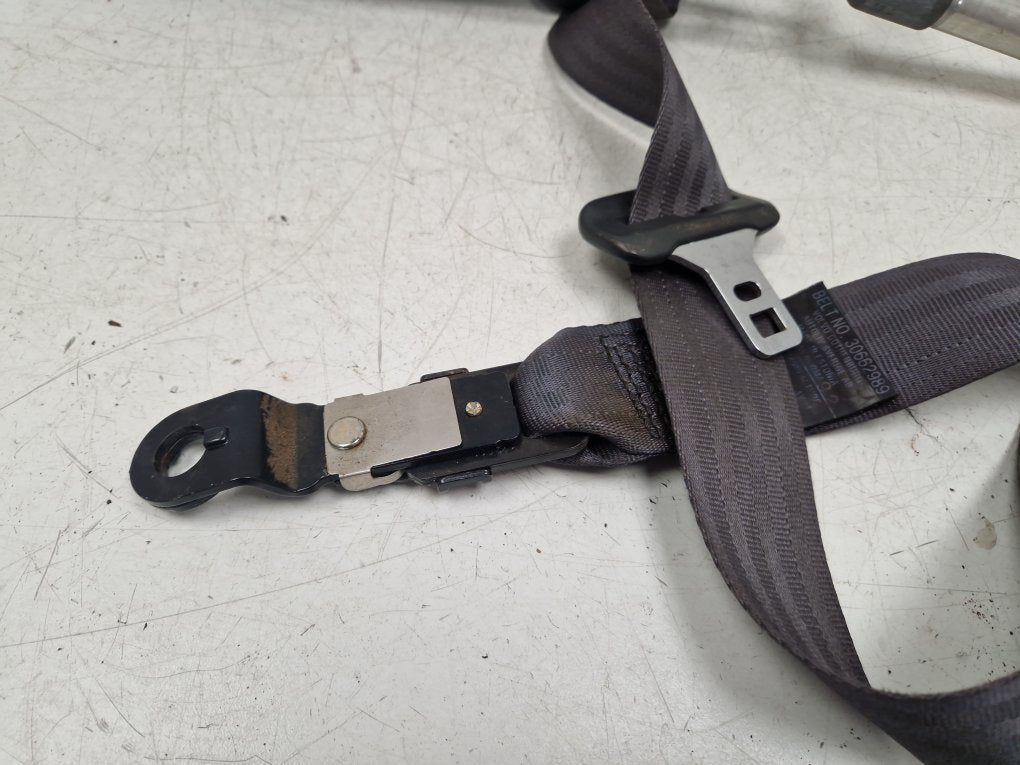 2003 - 2007 Volvo V70  Estate Left Front Seat Belt 30662989