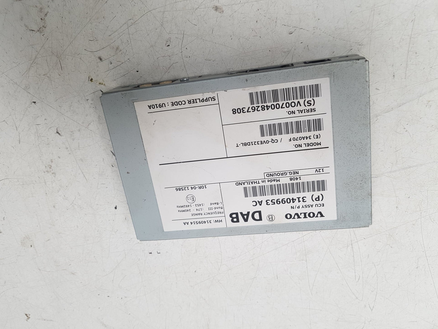2013 - 2017 Volvo V60  Estate DAB RADIO ECU 31409953 AC
