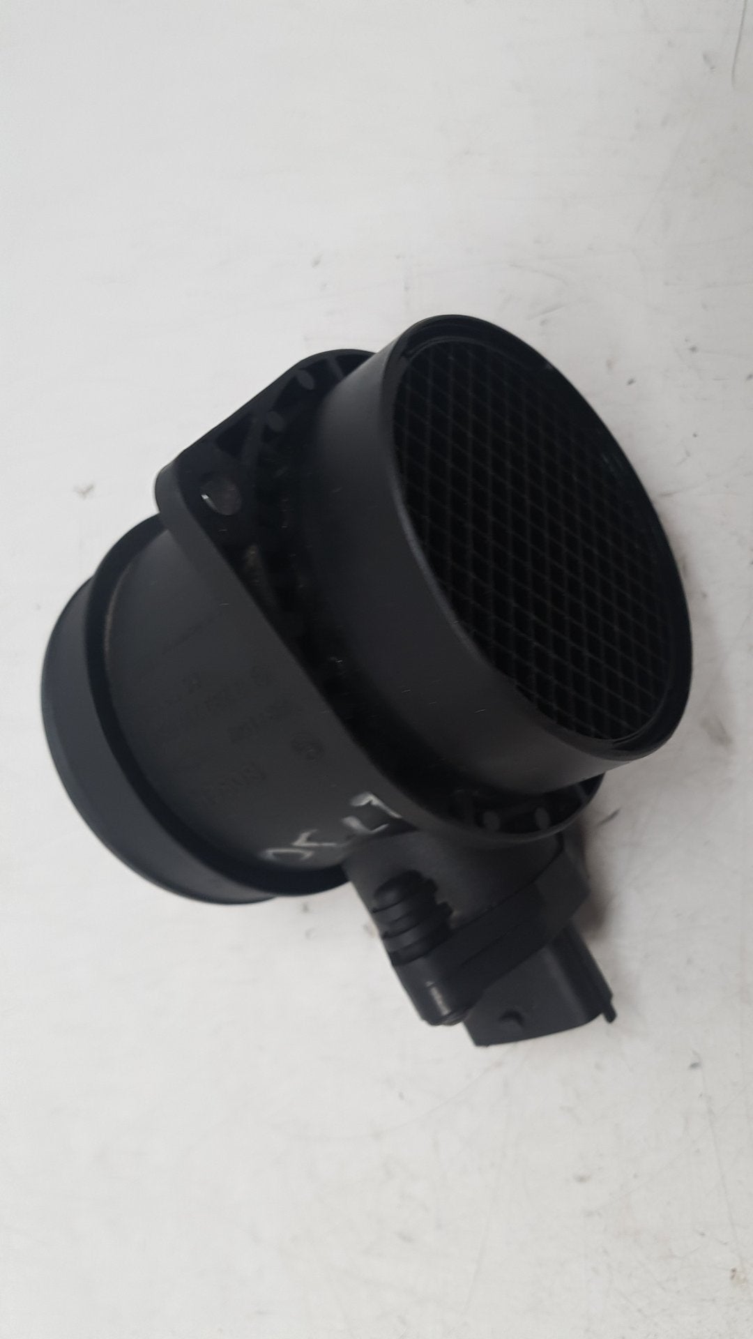 2002 - 2005 Volvo S60  Saloon Air Flow Meter 8670115